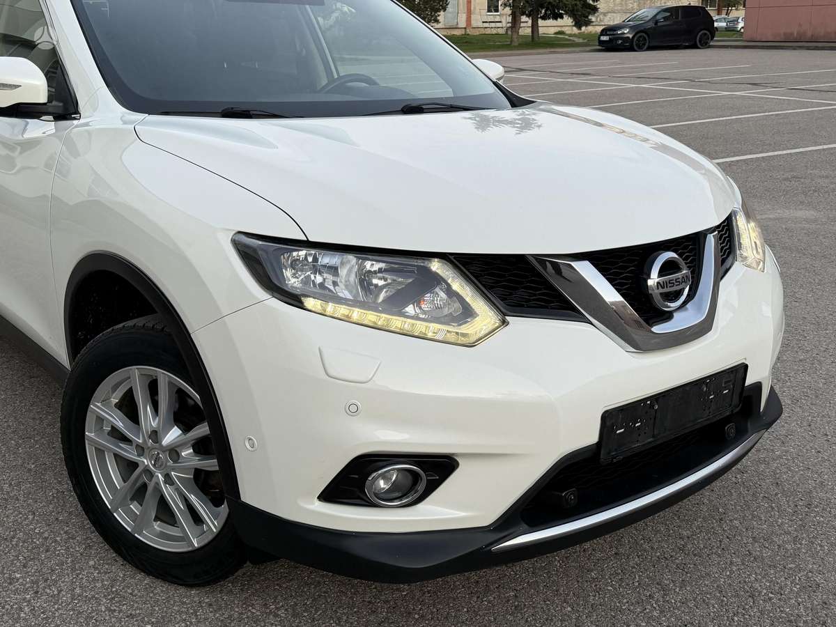 Nissan X-Trail 2014 — engine 1600 cm³, 131 HP (96kW)
