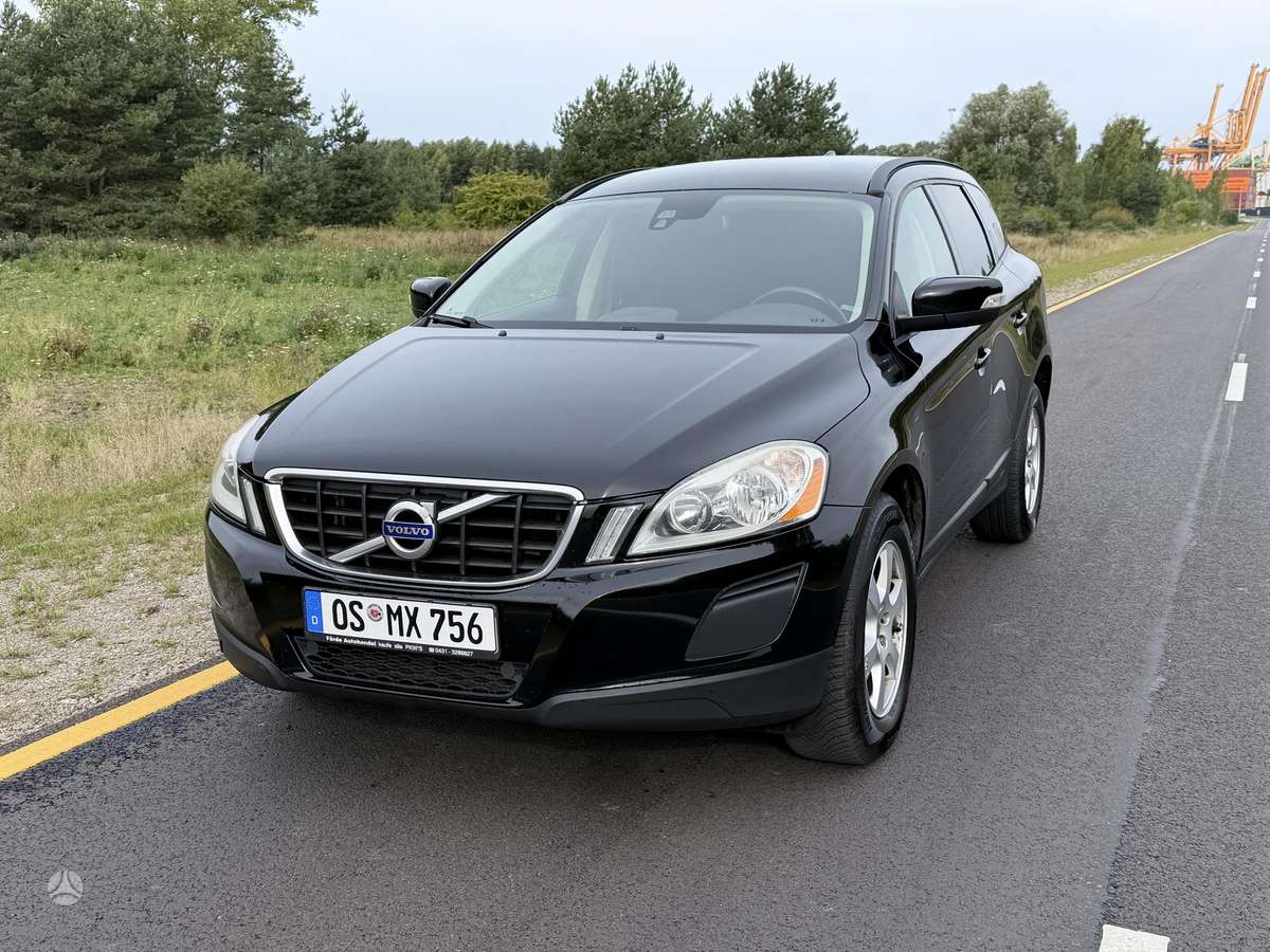 Volvo XC60 2010 — вигляд ззаду