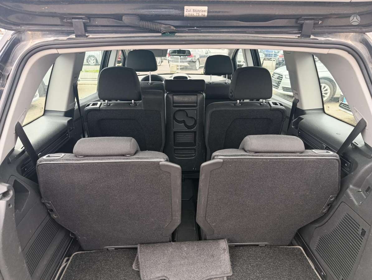 Opel Zafira 2013 — photo 6