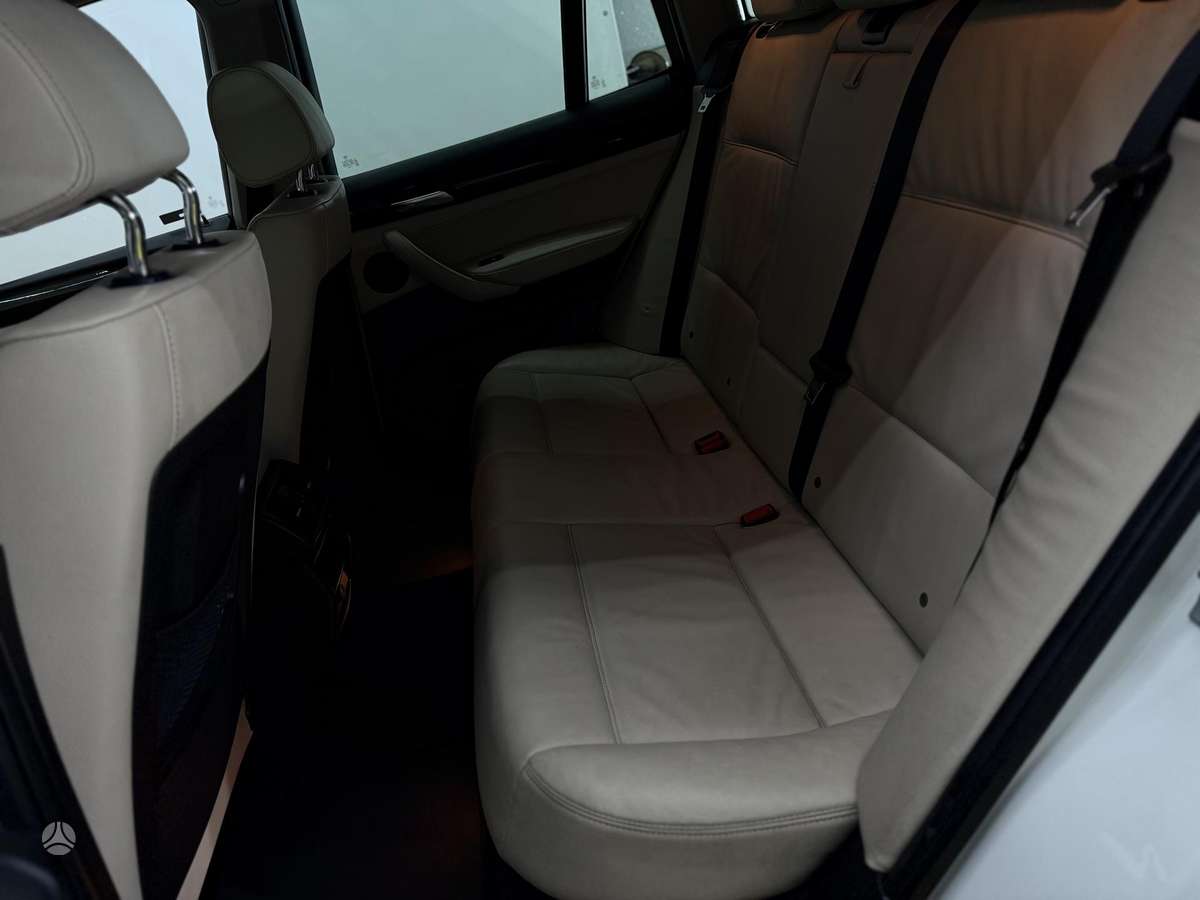 BMW X3 2013 — photo 11