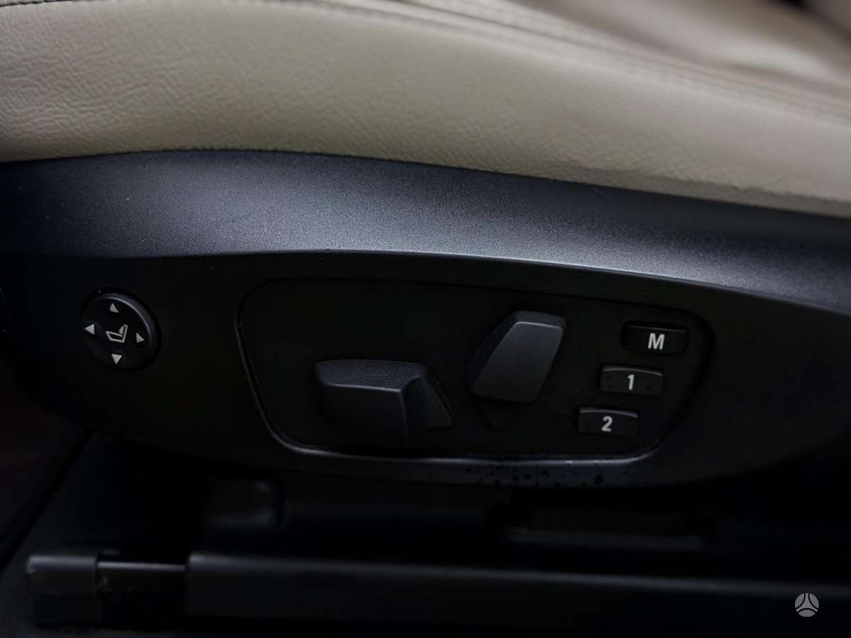 BMW X3 2013 — photo 21