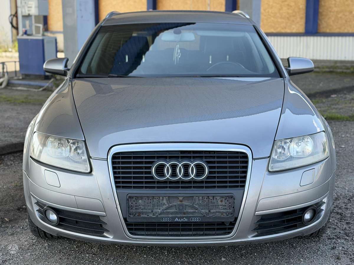 Audi A6 2006 — вигляд ззаду