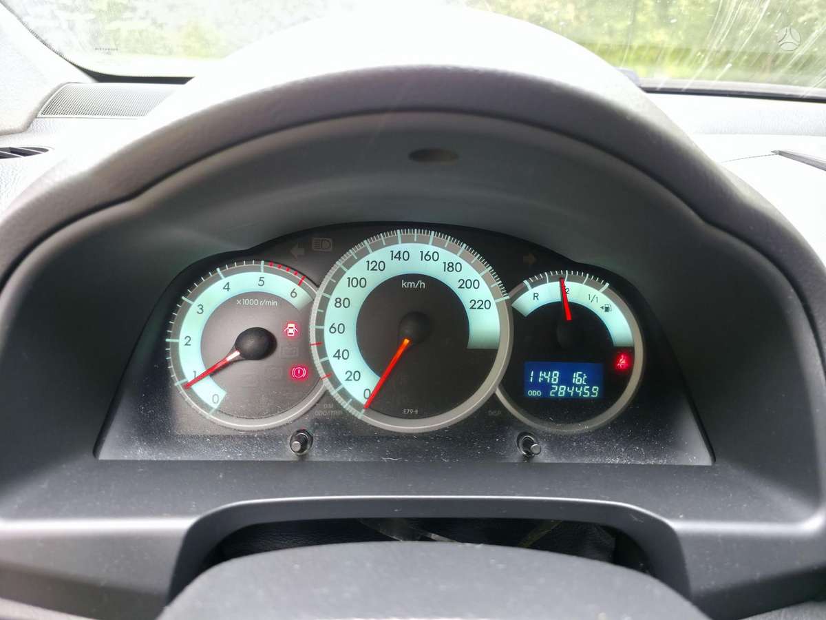 Toyota Corolla 2005 — photo 16
