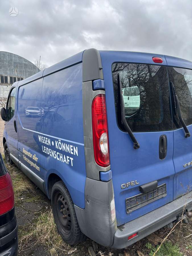 Opel Vivaro 2008 — photo 5