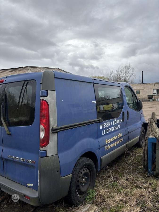 Opel Vivaro 2008 — photo 8