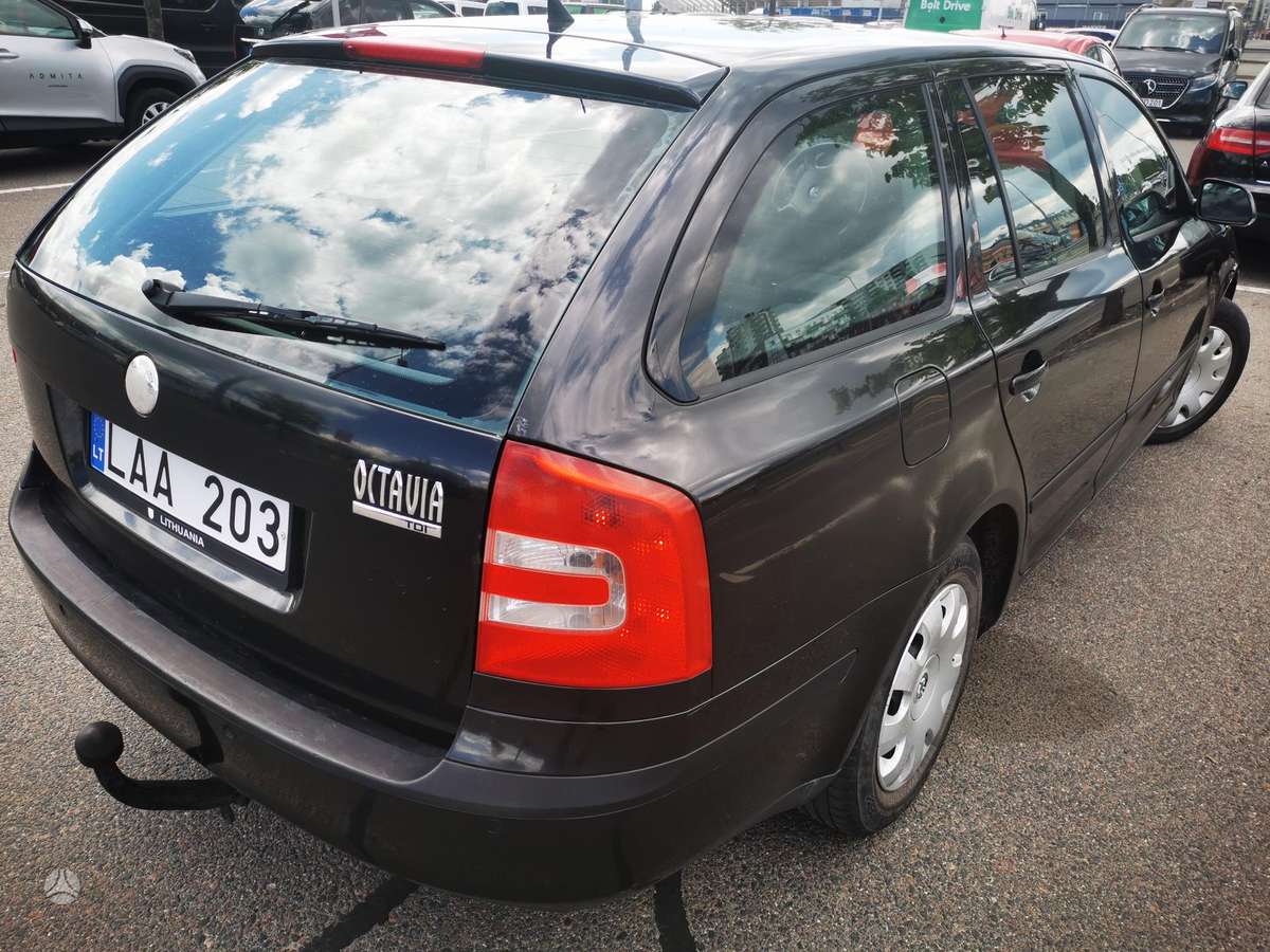 Skoda Octavia 2007 — engine 1968 cm³, 140 HP (103kW)