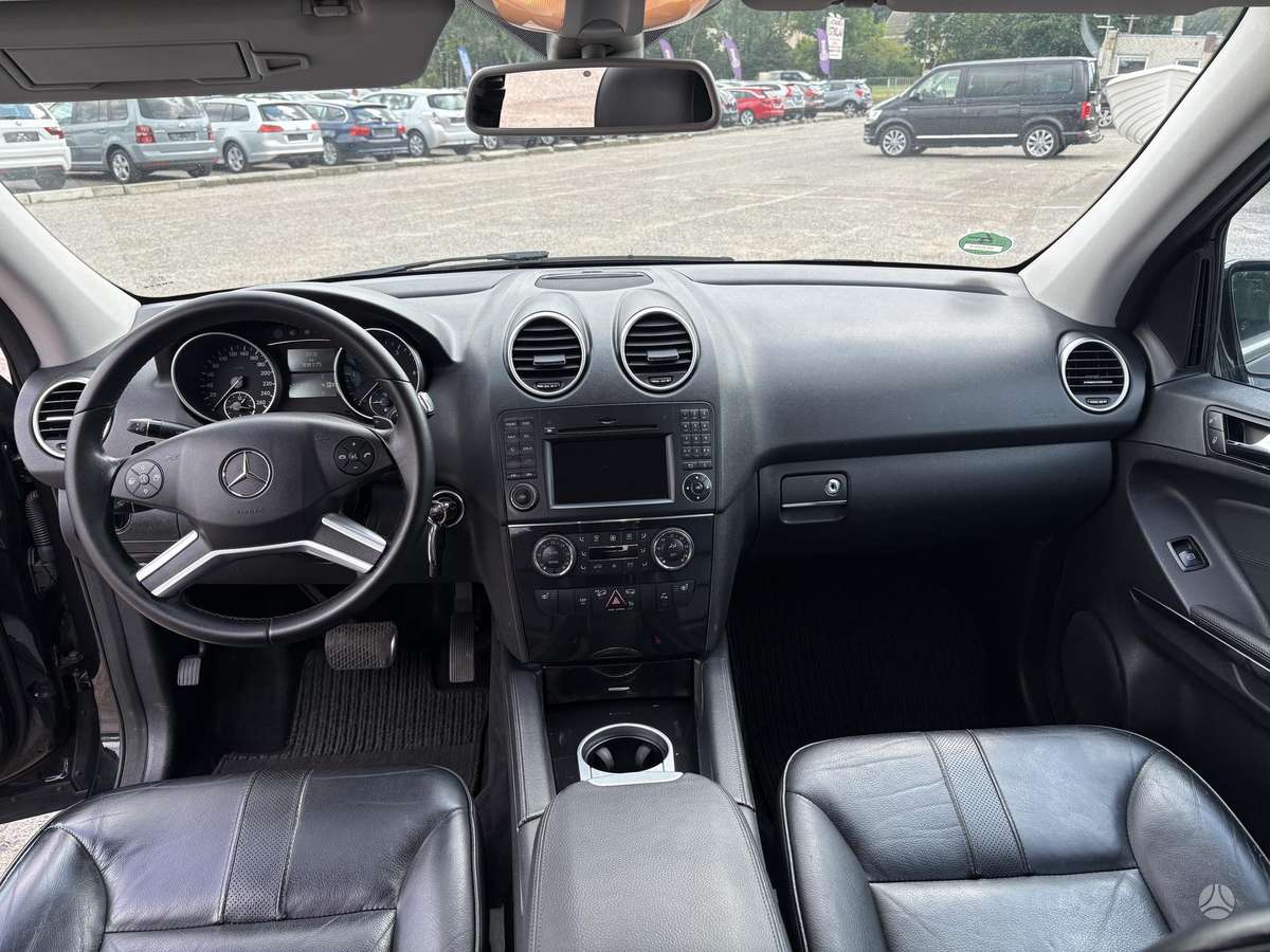 Mercedes-Benz ML280 2009 — photo 11