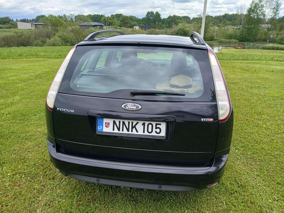 Ford Focus 2011 — двигун 1560 cm³, 109 HP (80kW)