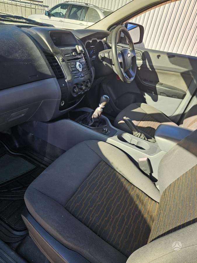Ford Ranger 2015 — photo 10