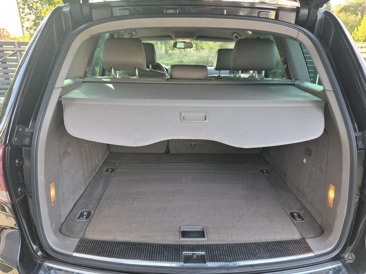 Volkswagen Touareg 2008 — photo 10
