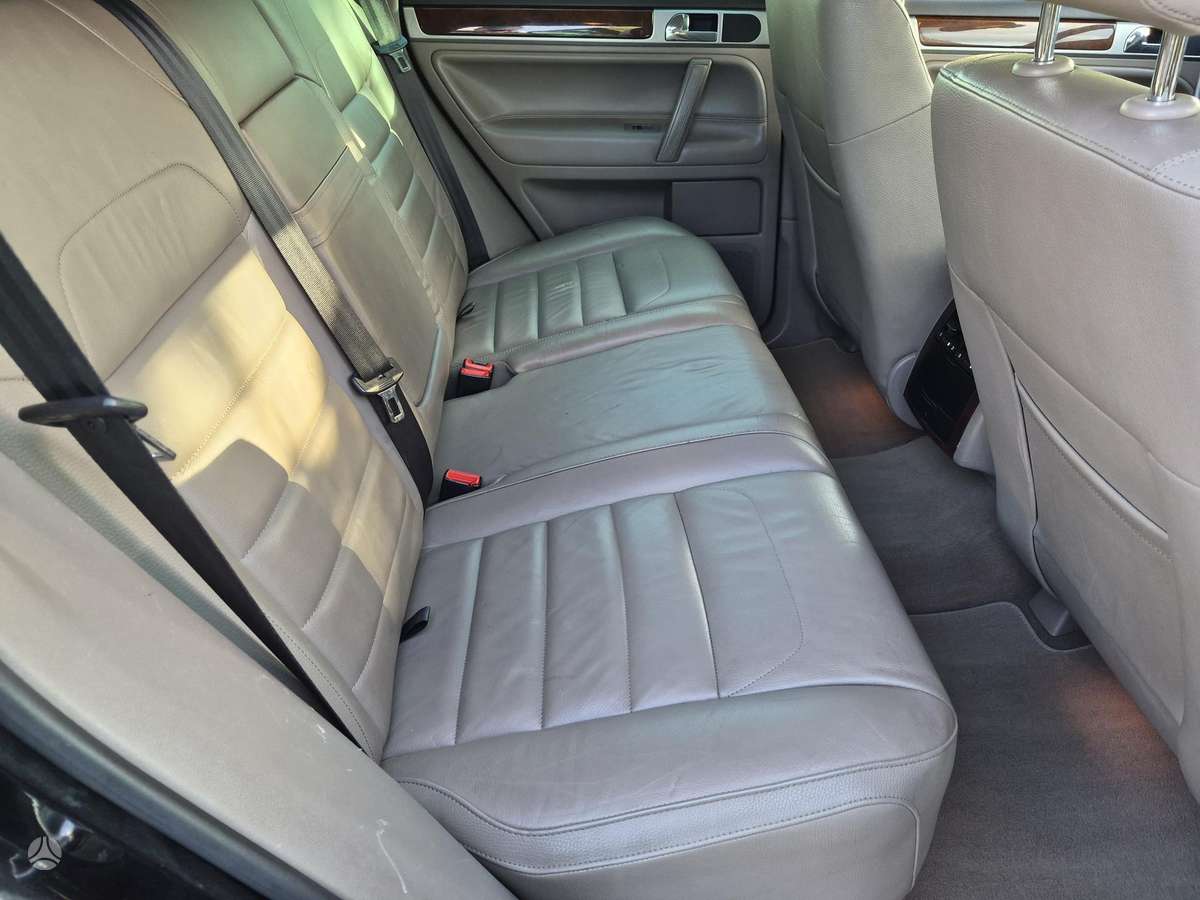 Volkswagen Touareg 2008 — photo 9