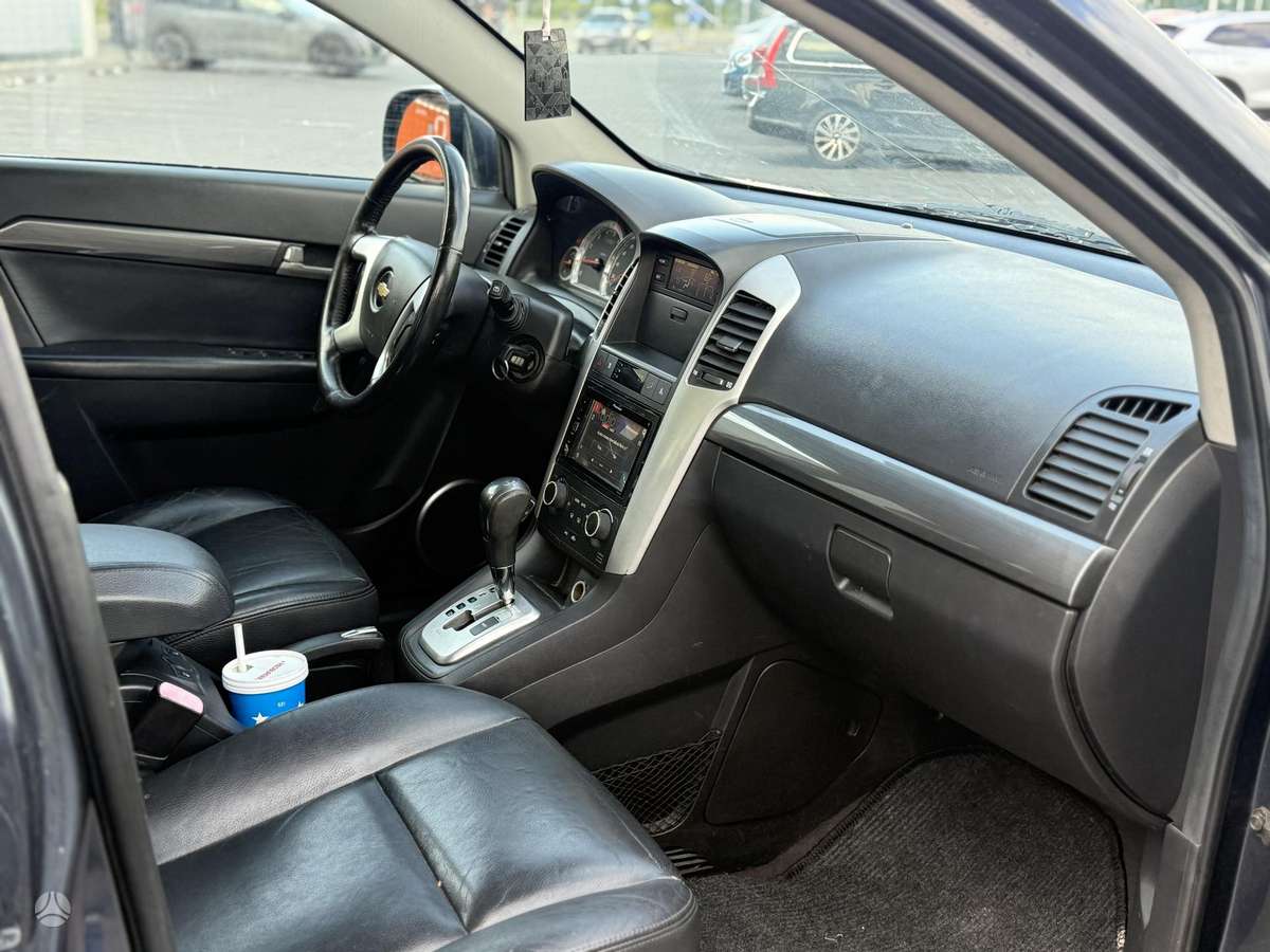 Chevrolet Captiva 2008 — photo 9