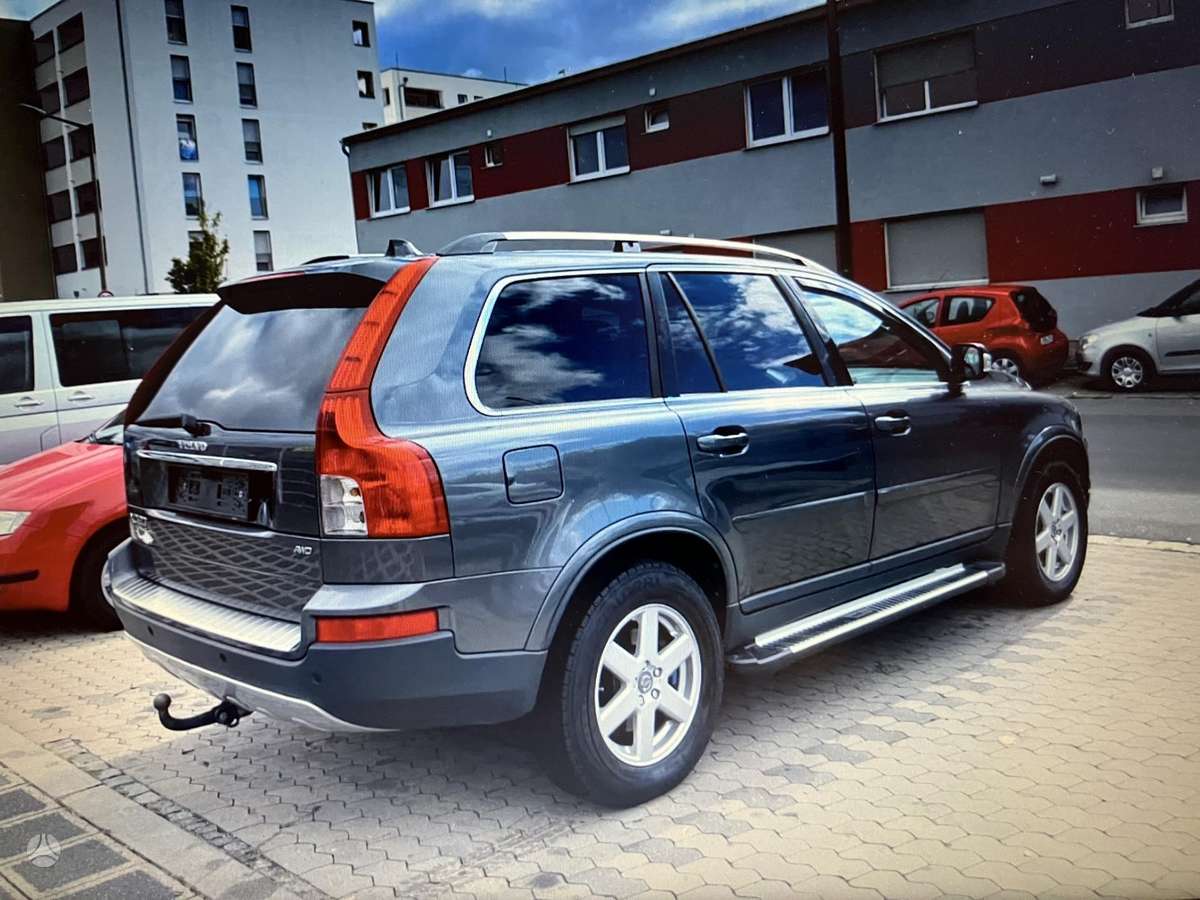 Volvo XC90 2007 — двигун 2401 cm³, 185 HP (136kW)