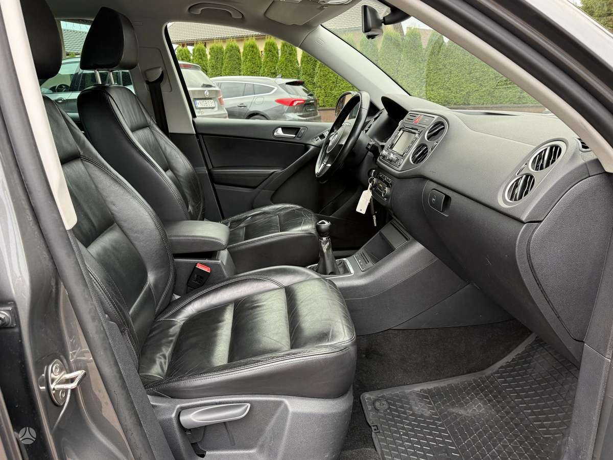 Volkswagen Tiguan 2011 — photo 20