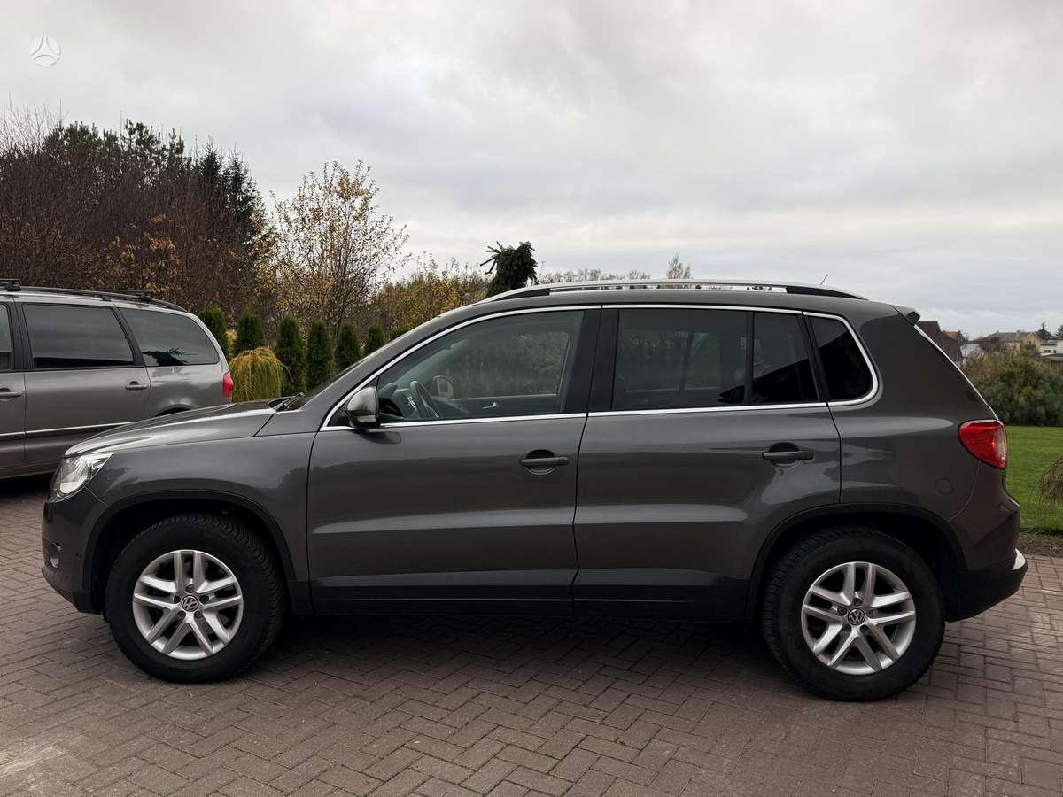 Volkswagen Tiguan 2011 — engine 1968 cm³, 140 HP (103kW)