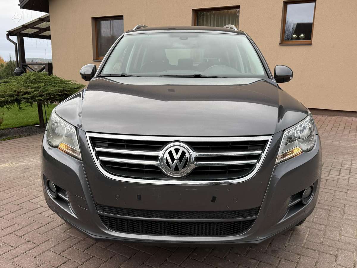 Volkswagen Tiguan 2011 — photo 9