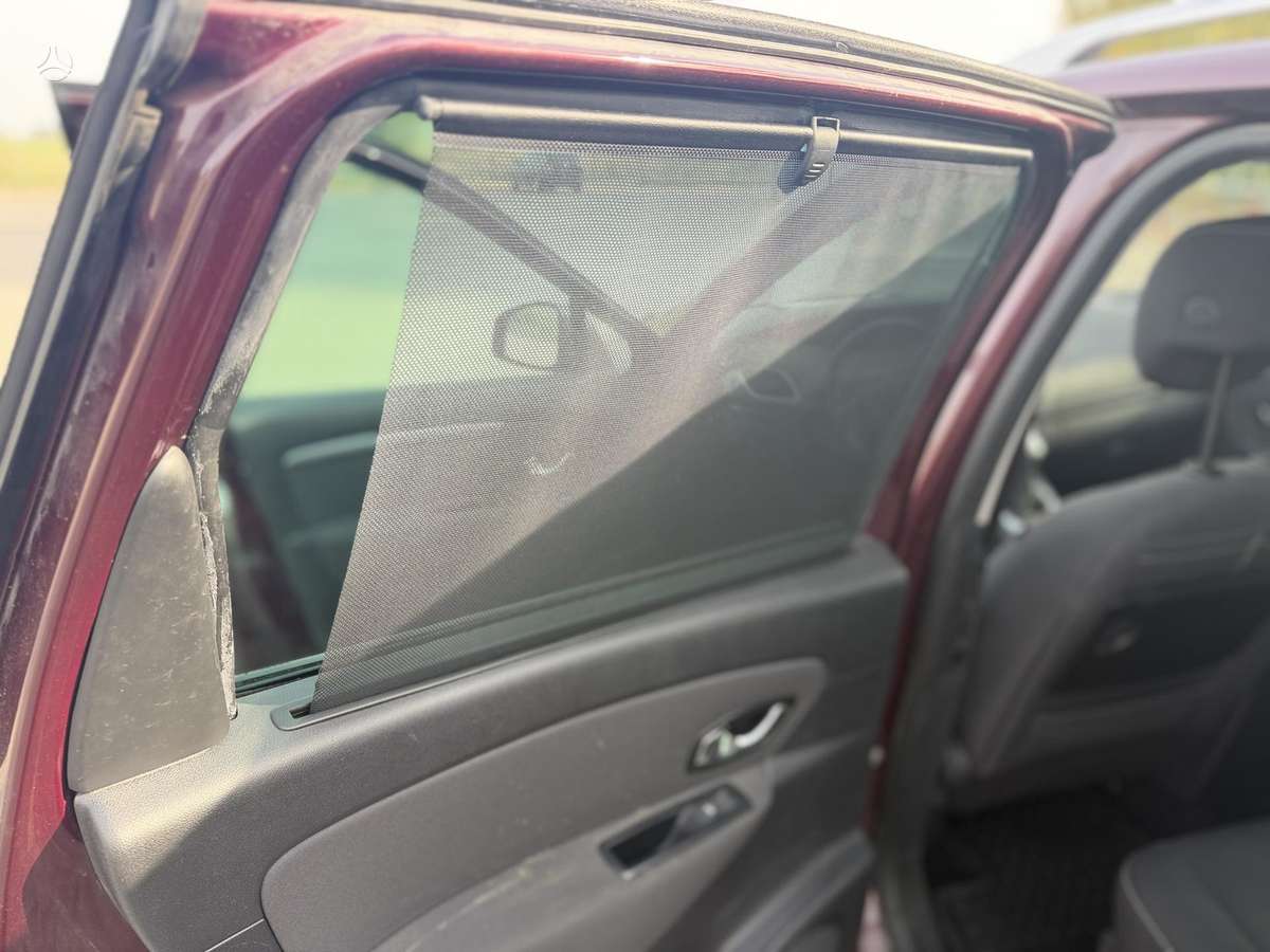 Renault Grand 2015 — photo 15