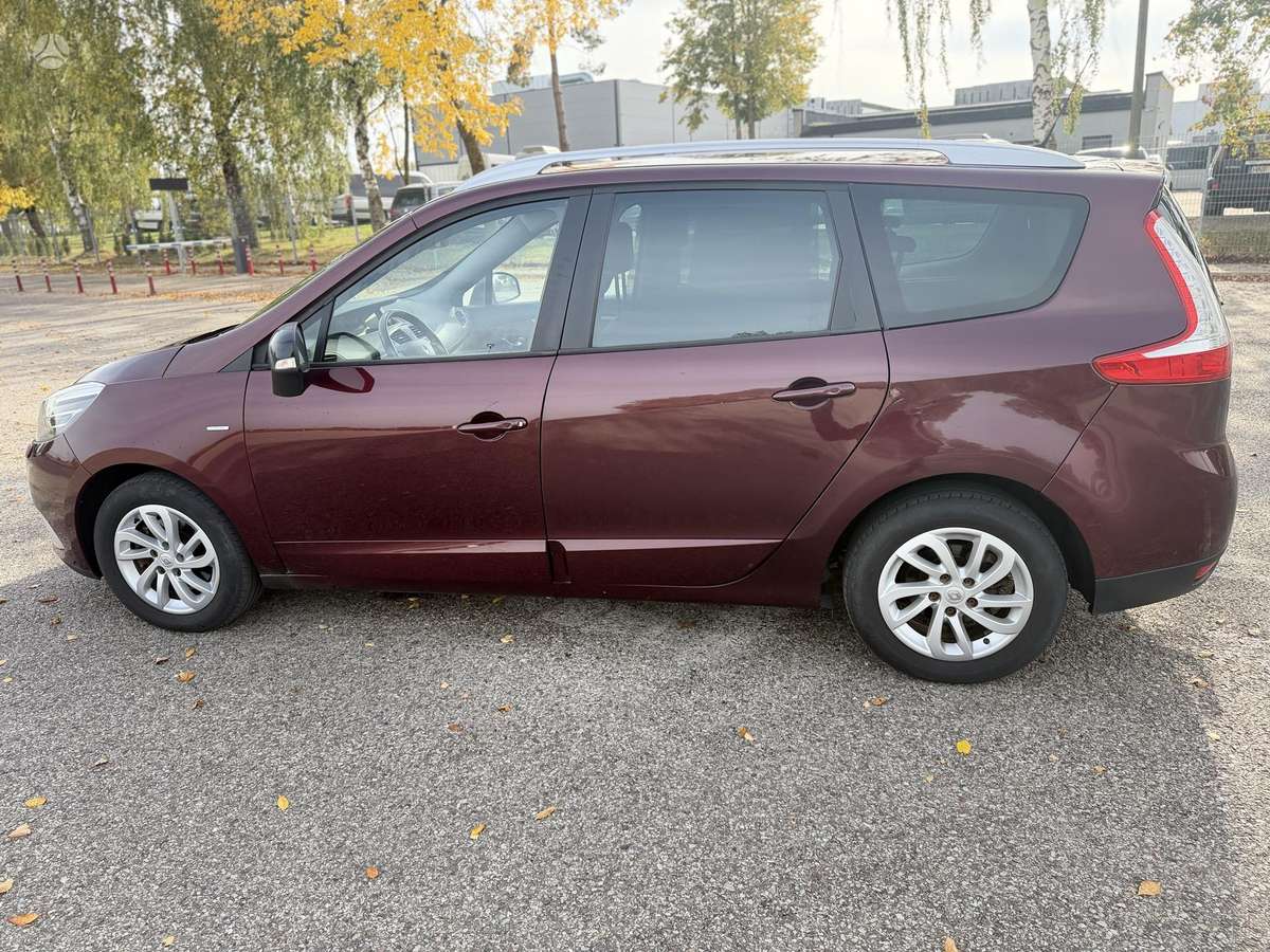Renault Grand 2015 — photo 9