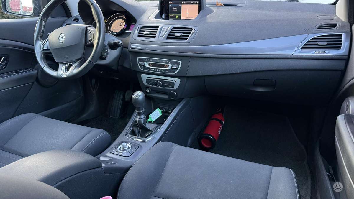 Renault Megane 2015 — photo 9