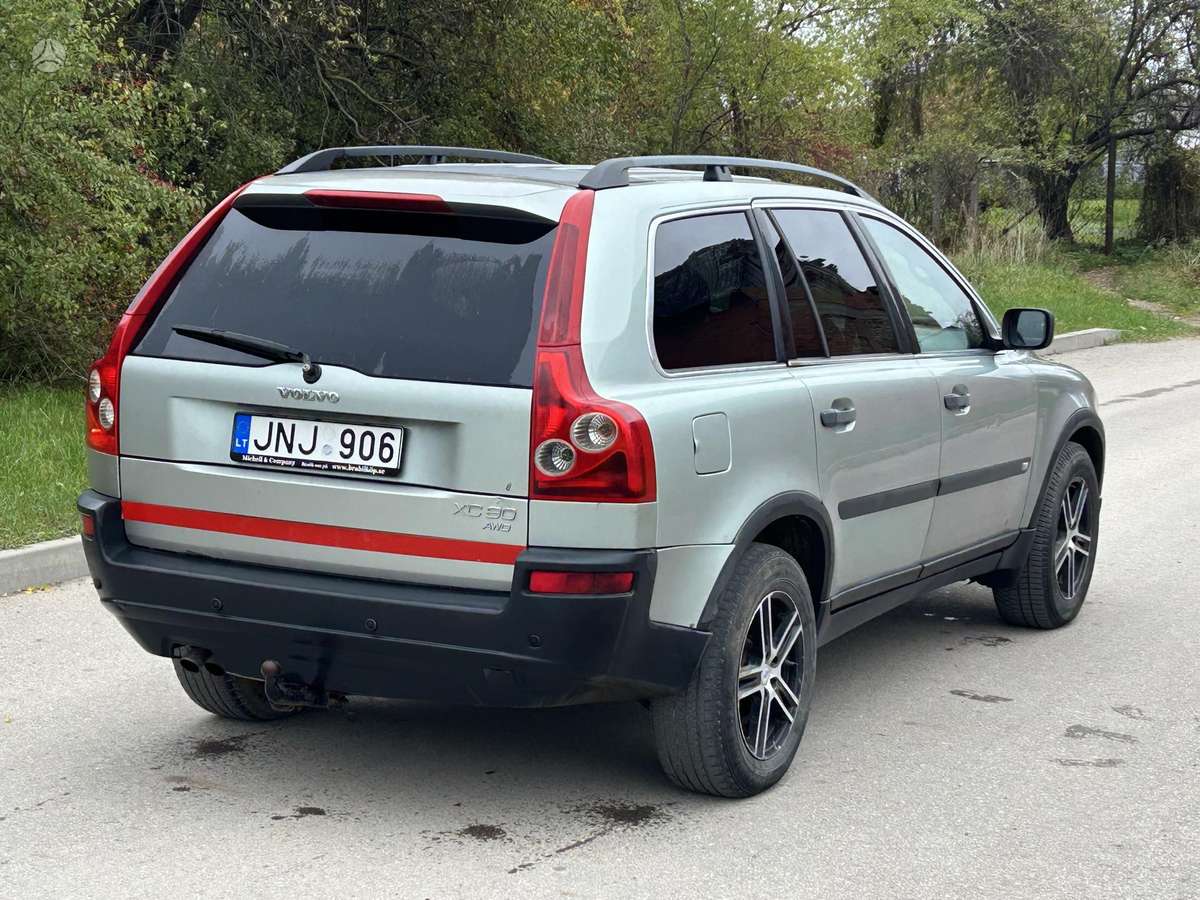 Volvo XC90 2004 — interior