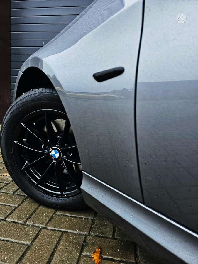 BMW 320 2011 — photo 25