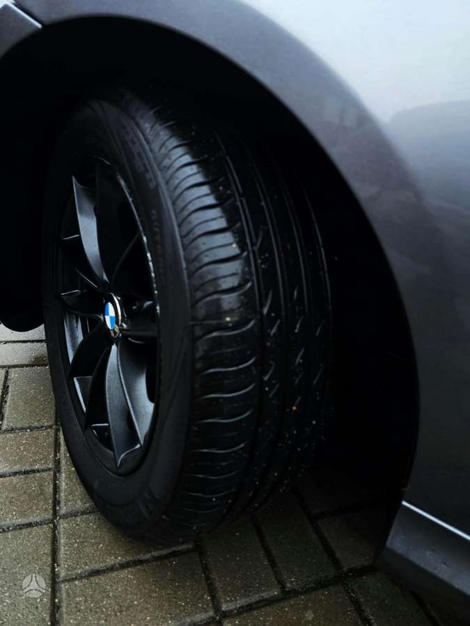 BMW 320 2011 — photo 29