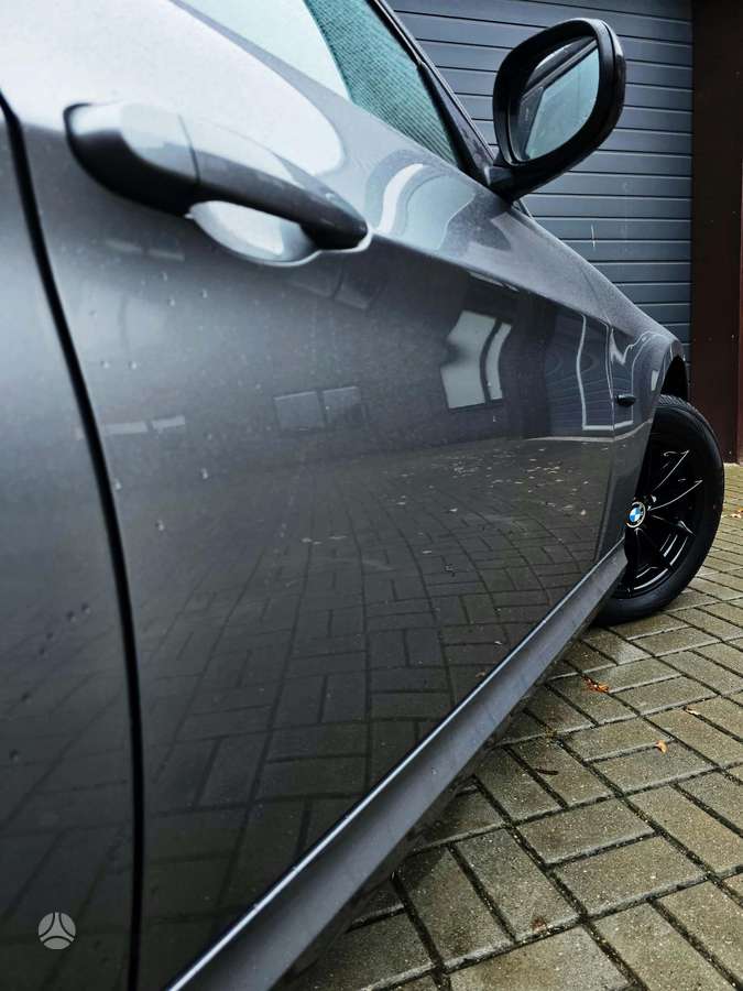 BMW 320 2011 — photo 37