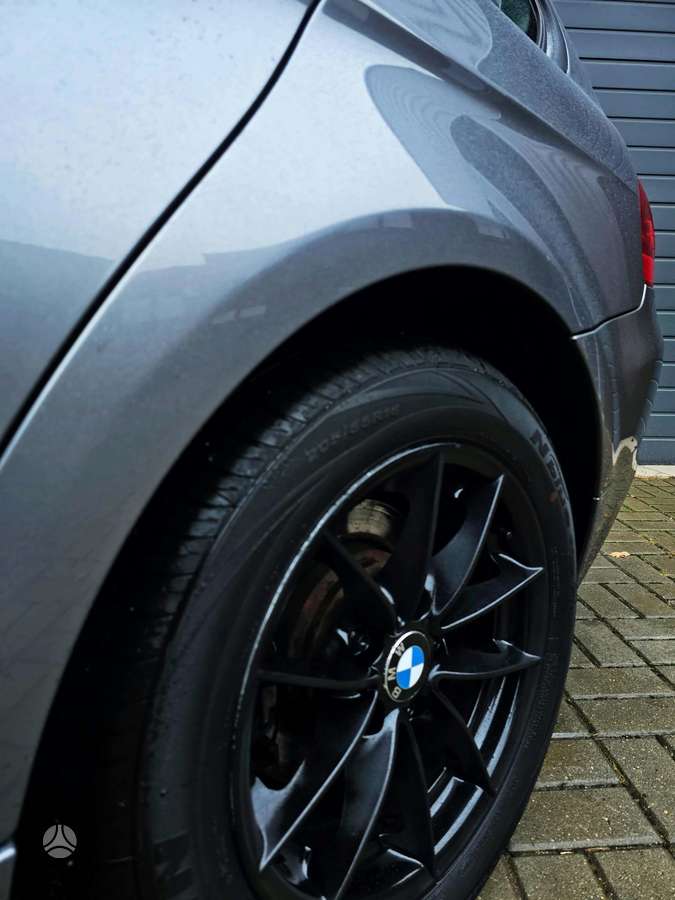 BMW 320 2011 — photo 41