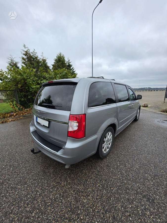 Chrysler Town 2014 — двигун 3600 cm³, 291 HP (214kW)
