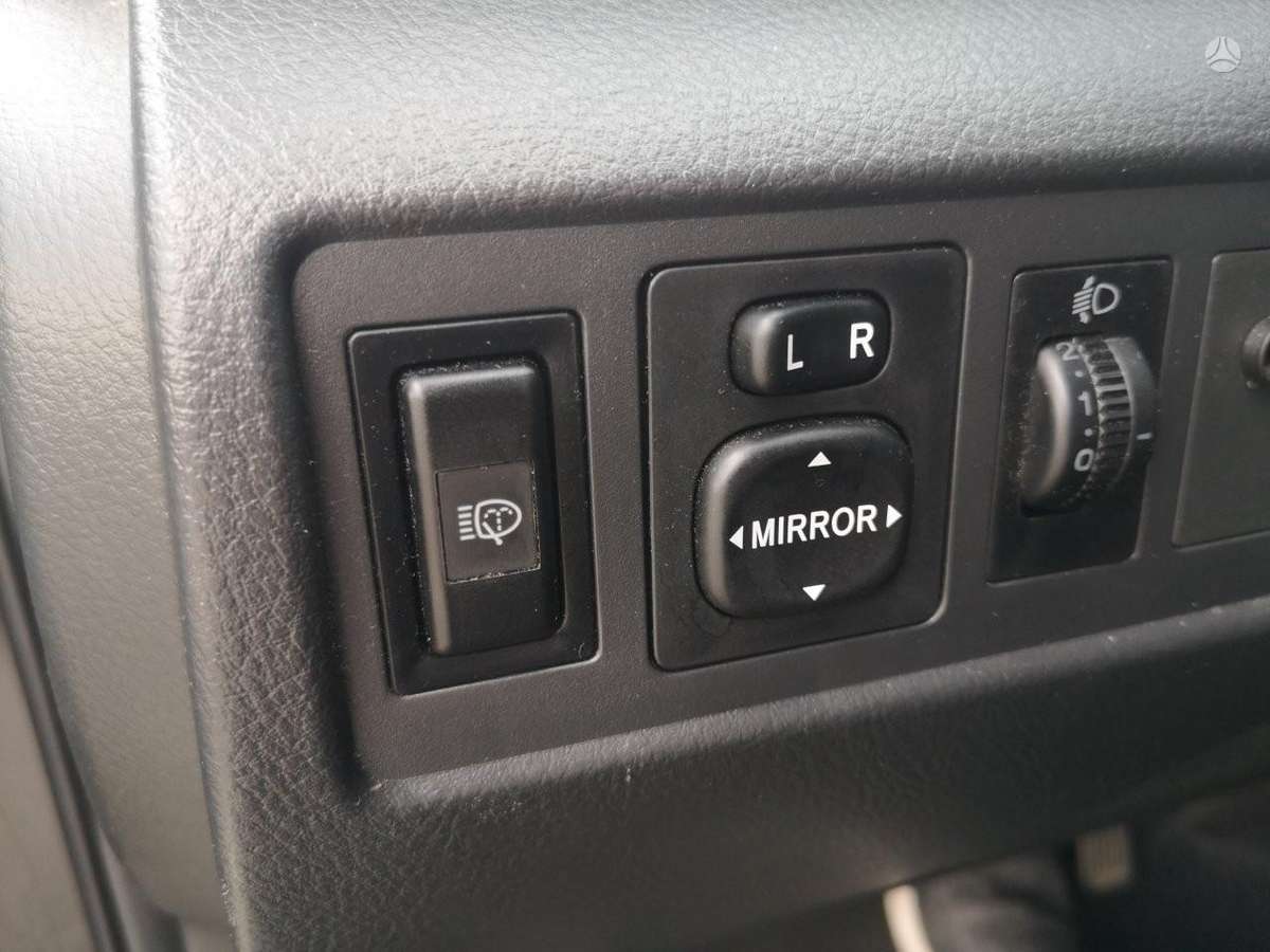 Toyota Corolla 2005 — photo 18