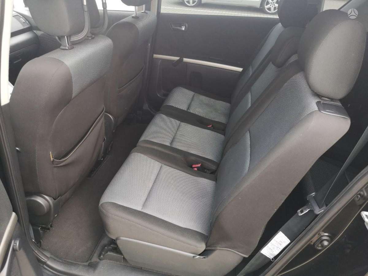 Toyota Corolla 2005 — photo 8