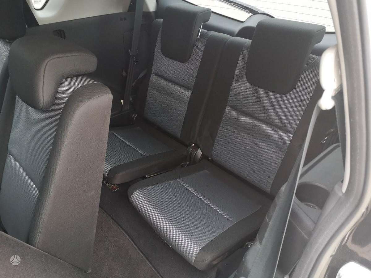 Toyota Corolla 2005 — photo 9