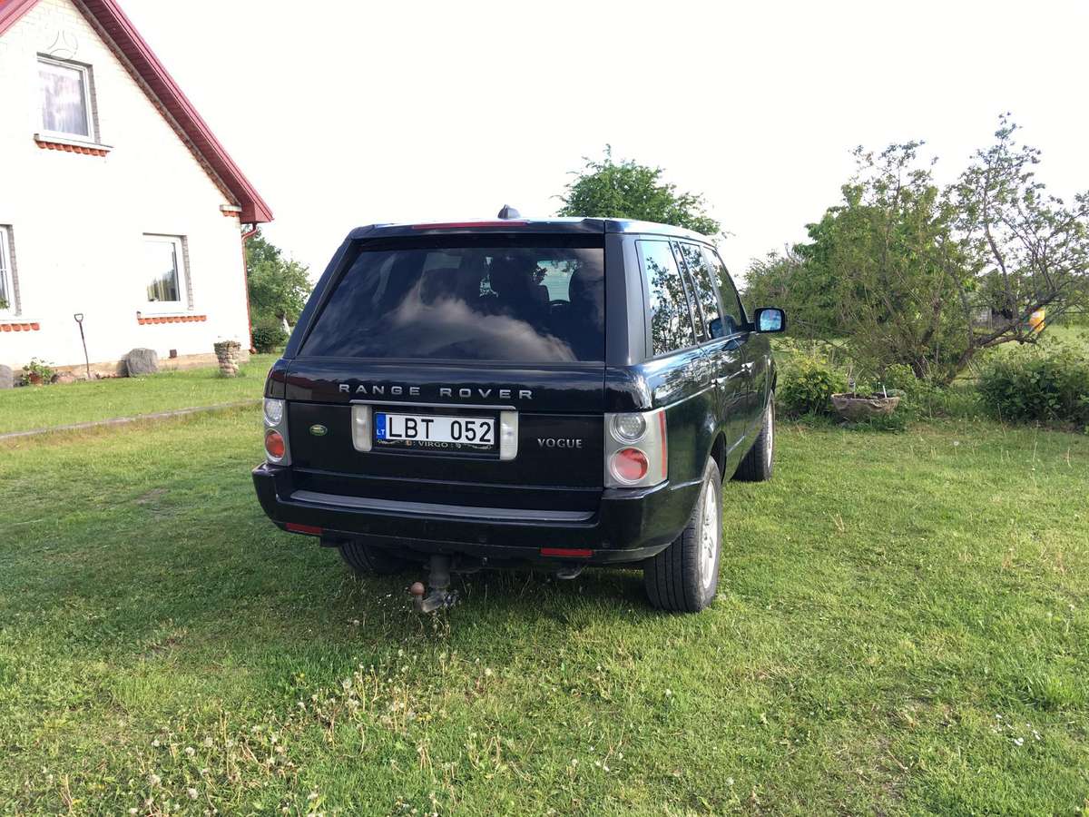 Land Rover 2008 — салон