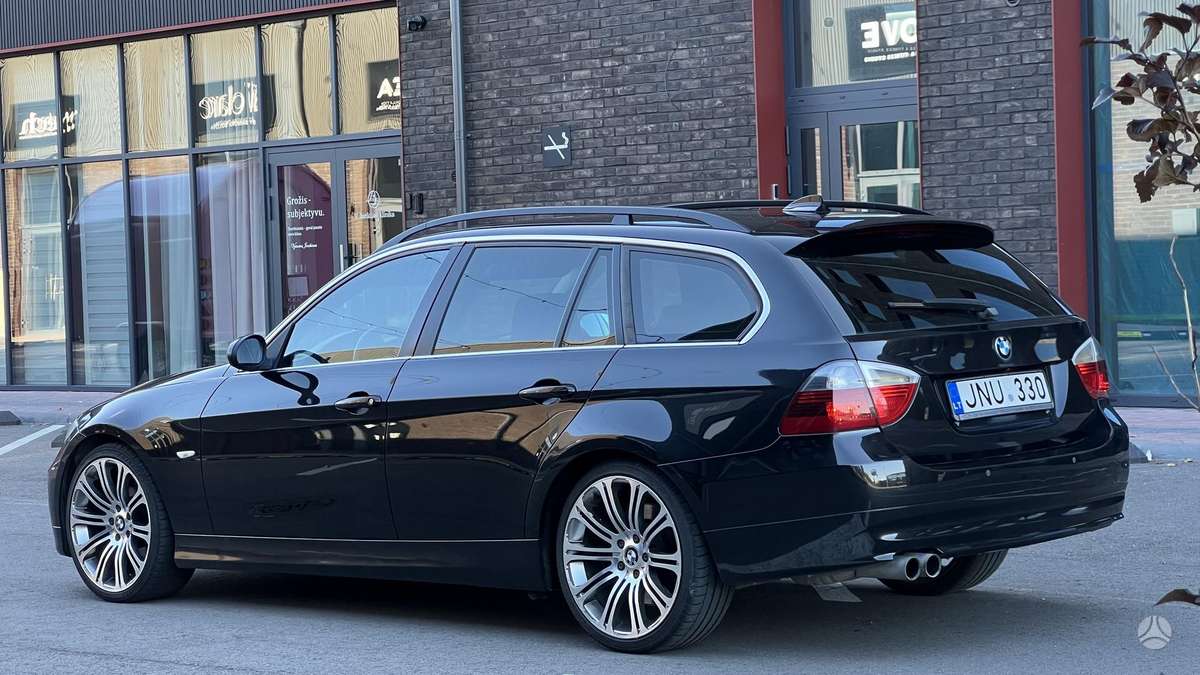 BMW 330 2007 — двигун 2993 cm³, 197 HP (145kW)
