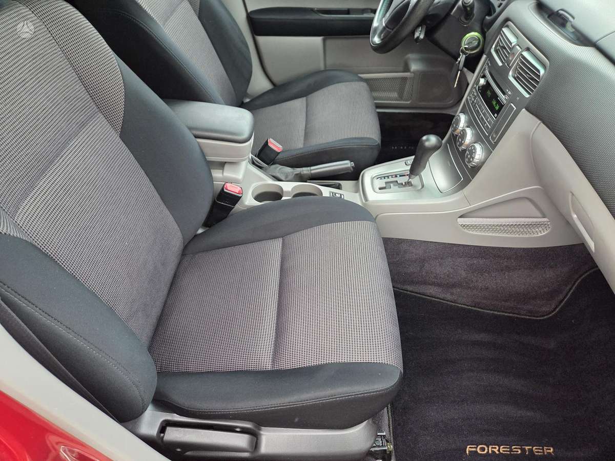 Subaru Forester 2006 — photo 11