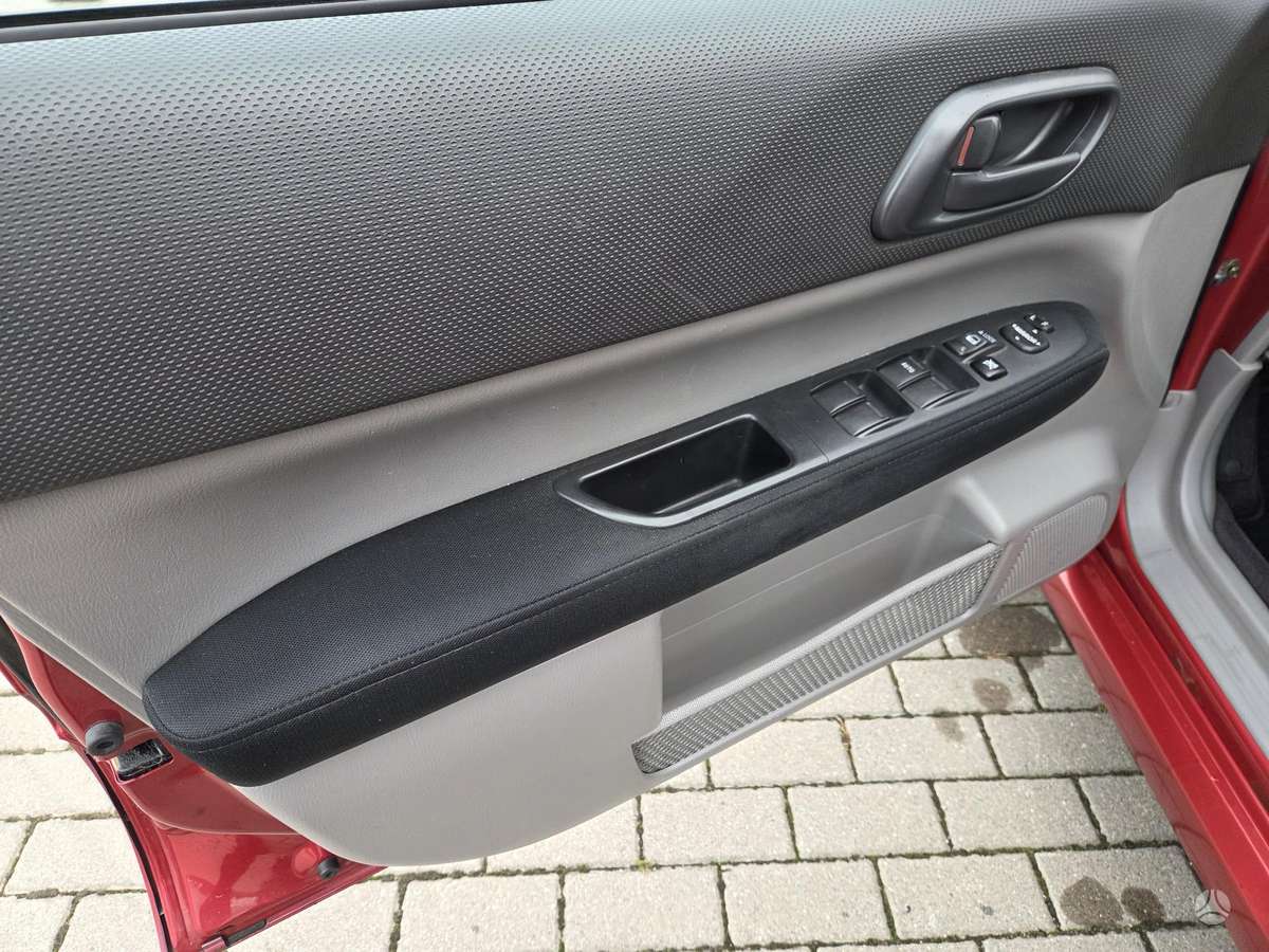 Subaru Forester 2006 — photo 12