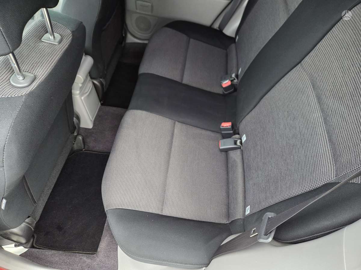 Subaru Forester 2006 — photo 16