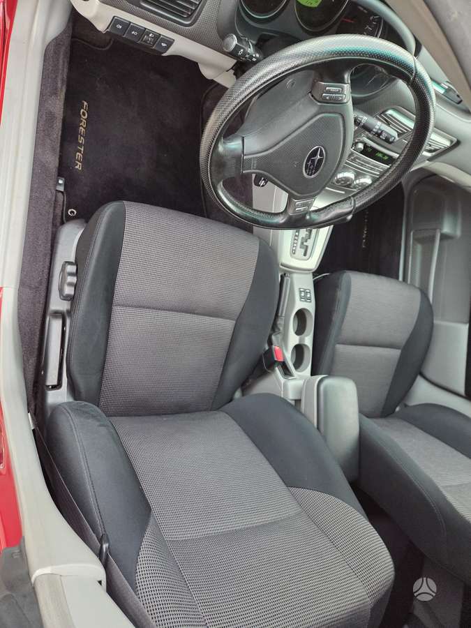 Subaru Forester 2006 — photo 17