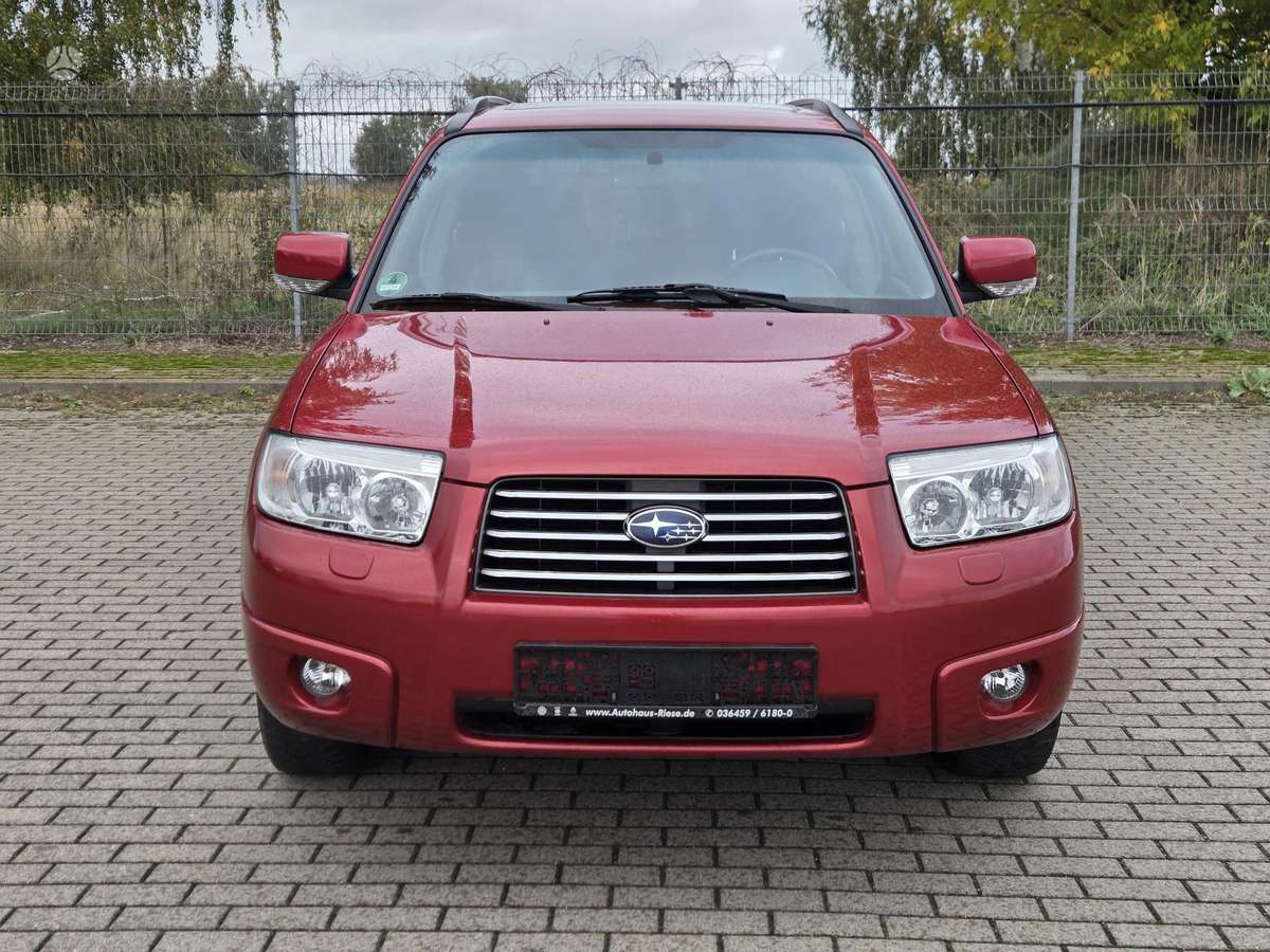 Subaru Forester 2006 — interior