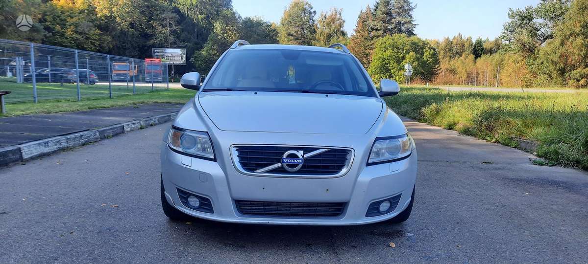 Volvo V50 2011 — вигляд ззаду