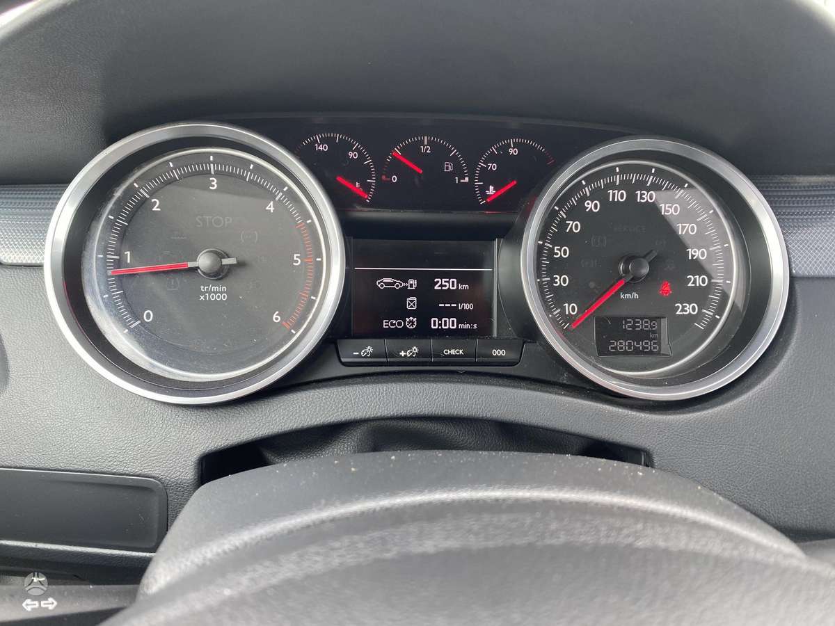 Peugeot 508 2014 — photo 12