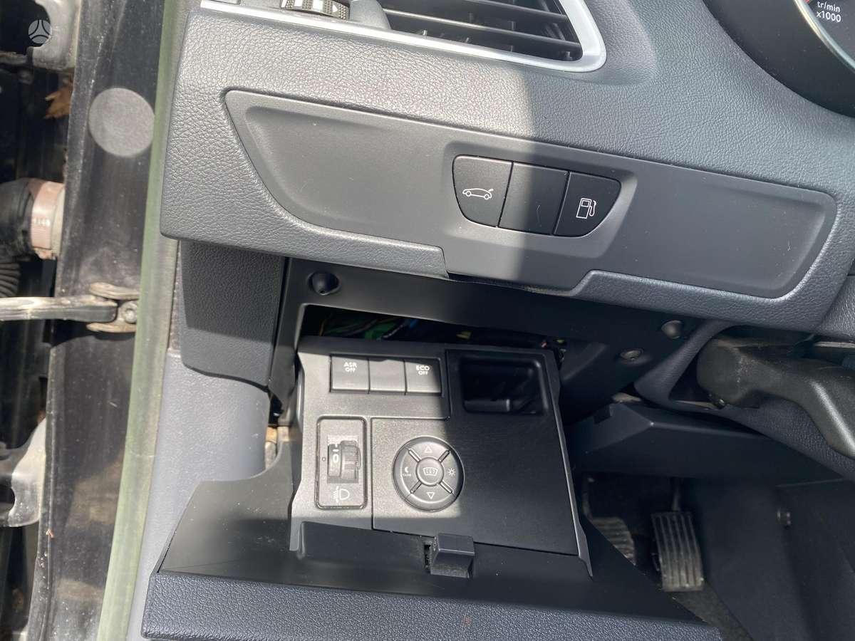 Peugeot 508 2014 — photo 17
