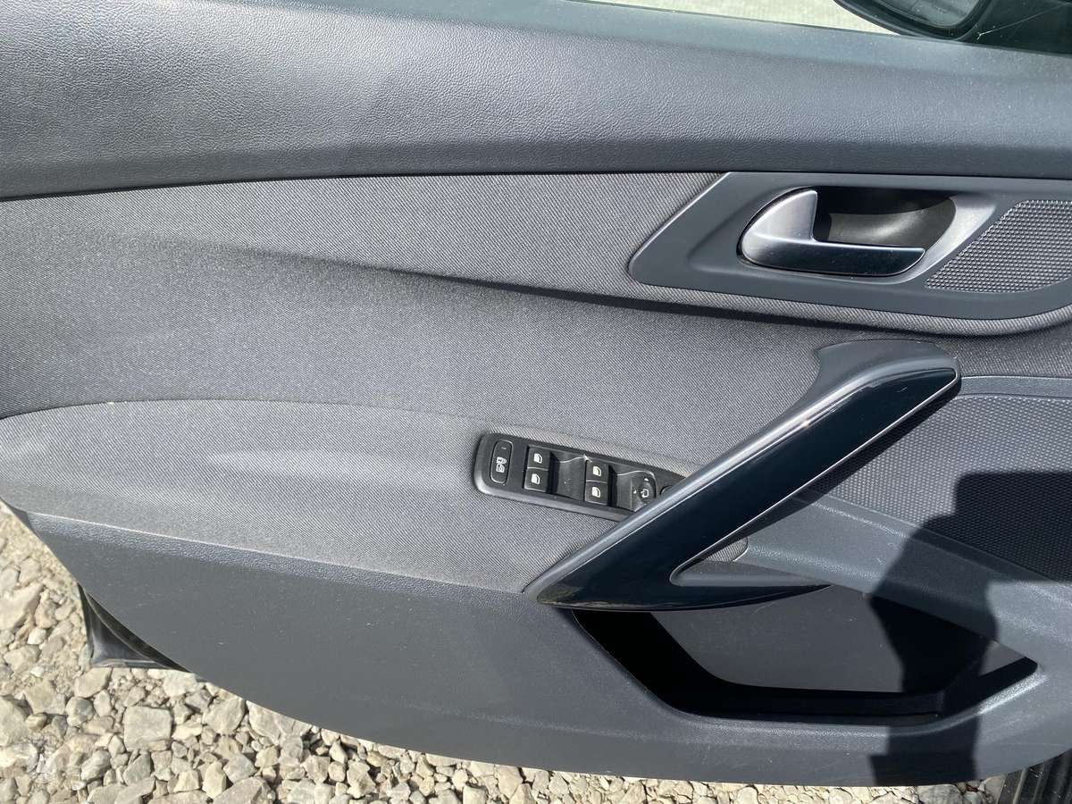 Peugeot 508 2014 — photo 18
