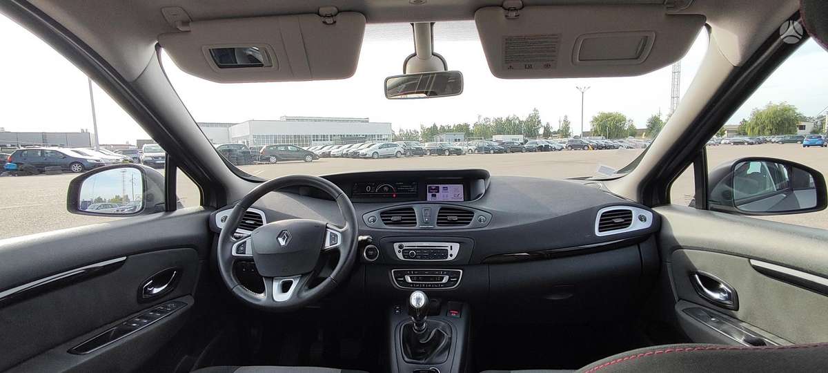 Renault Scenic 2012 — photo 19