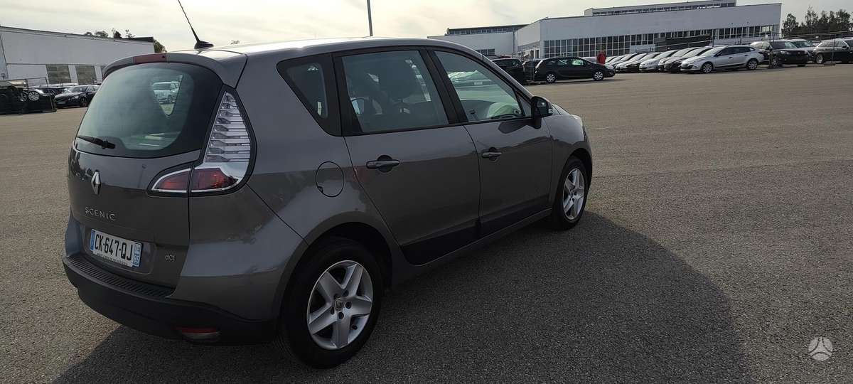 Renault Scenic 2012 — photo 6