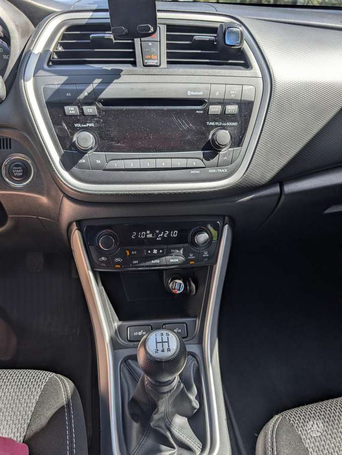 Suzuki SX4 2014 — rear view