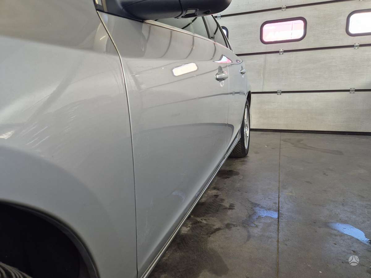 Volvo V60 2015 — photo 10