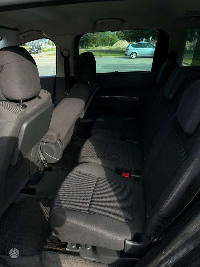Peugeot 5008 2013 — photo 12