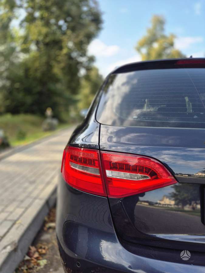 Audi A4 2013 — photo 10