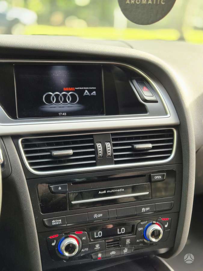 Audi A4 2013 — photo 22